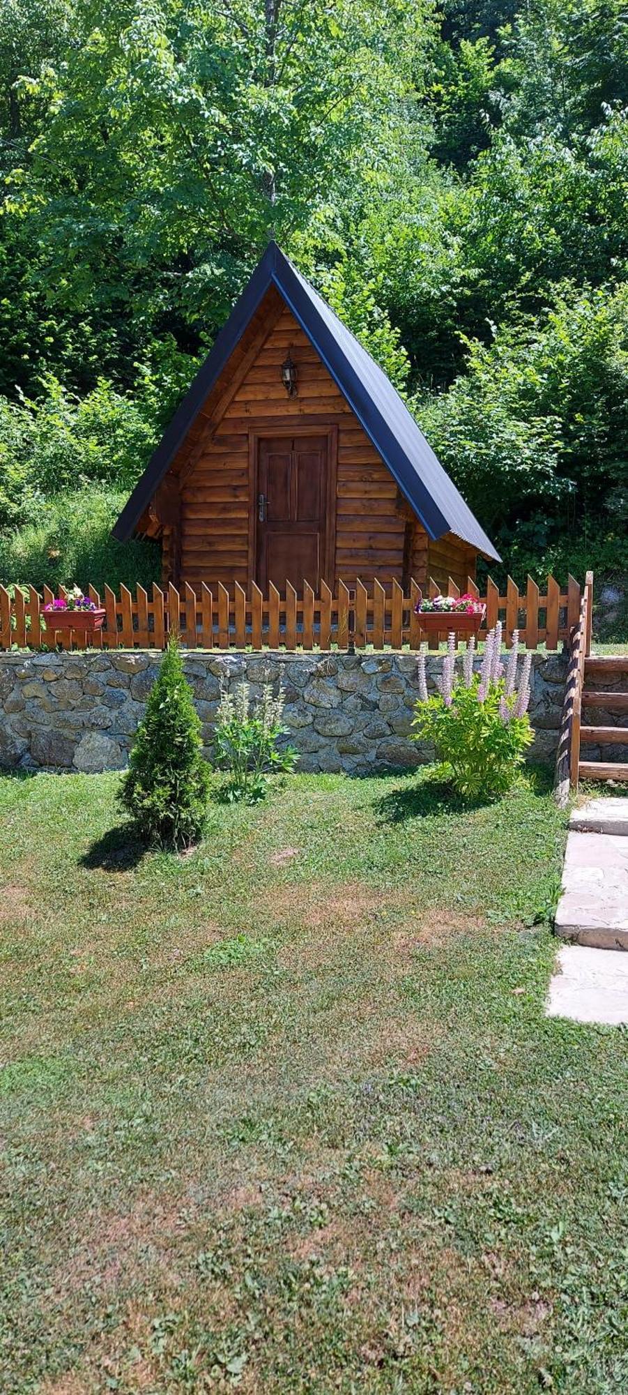 Gradine - Katun Kamp Chalet
